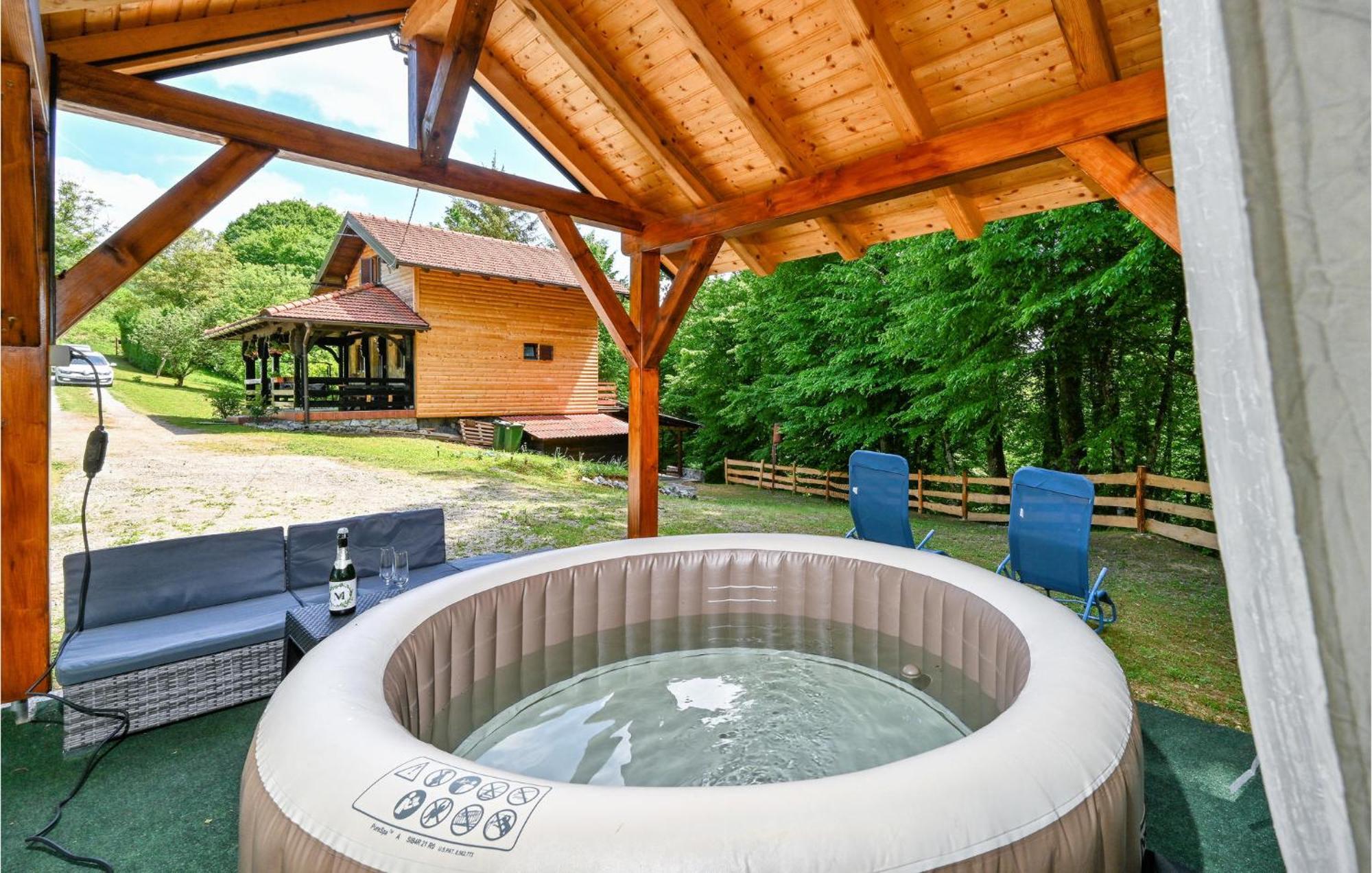 2 Bedroom Gorgeous Home In Gornje Stative Exterior foto